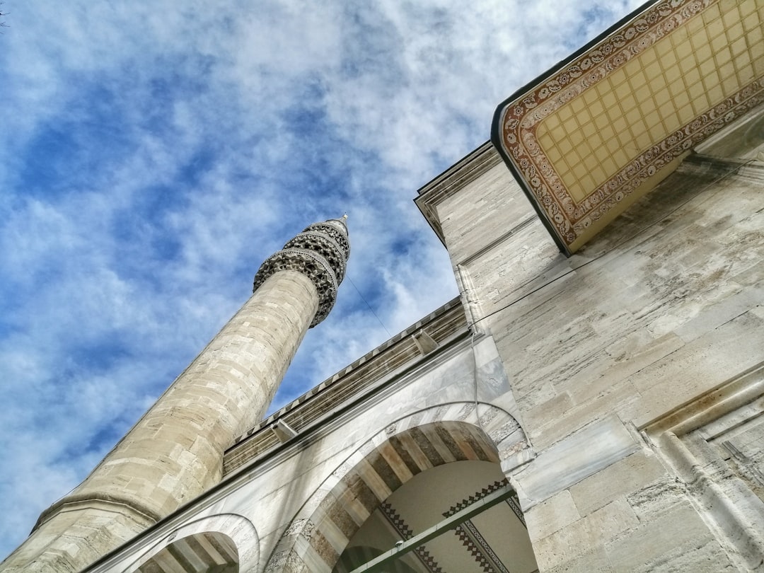 Así es visitar la Mezquita Azul de Estambul: la joya que te va a dejar sin palabras