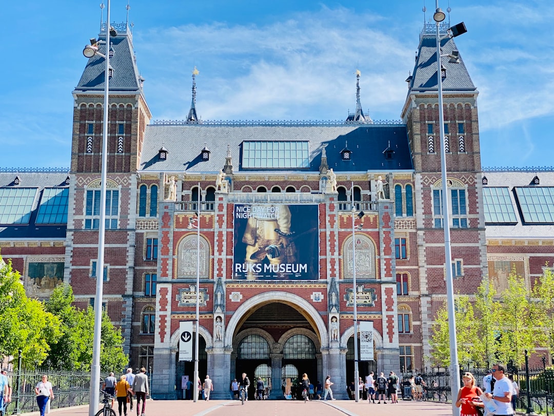 Por qué el Rijksmuseum es el museo que todo viajero argentino debe visitar en Ámsterdam