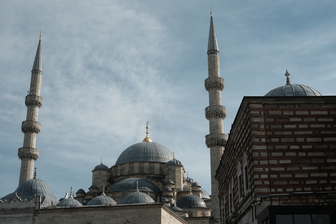 Así es visitar la Mezquita Azul de Estambul: la joya que te va a dejar sin palabras