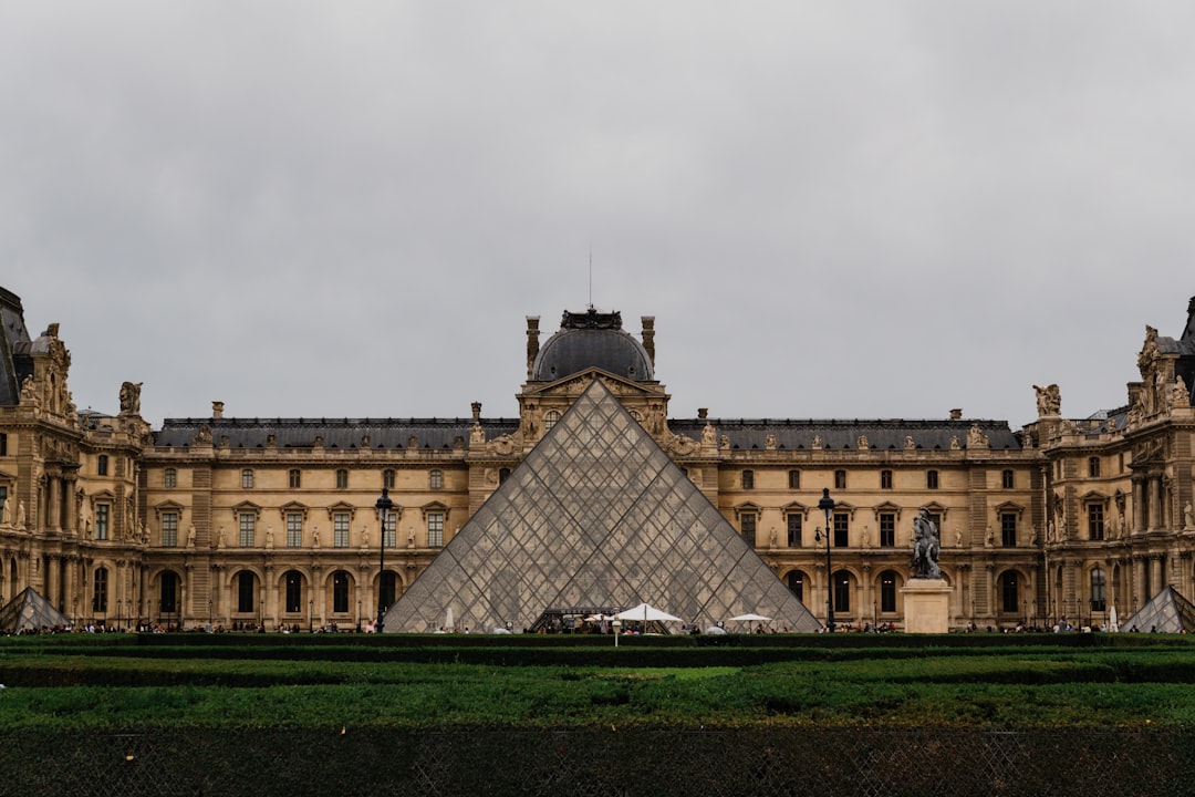 Las 10 obras maestras del Louvre que no podés perderte en tu próxima escapada a París