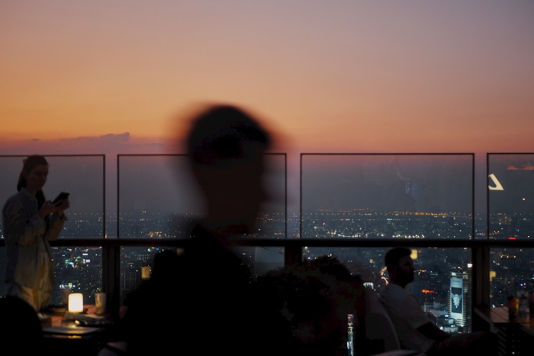 Puerto Madero de noche: los rooftops donde Buenos Aires brilla como nunca