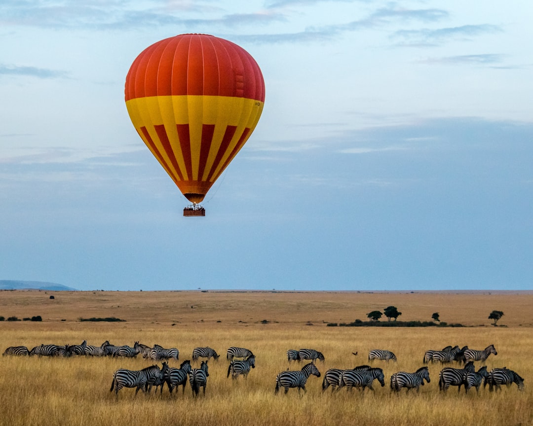 Sobrevolá Kenia en globo aerostático: la aventura africana que te va a cambiar la vida