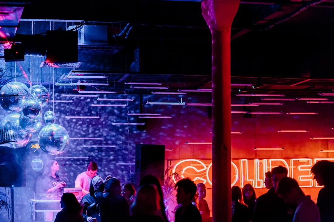 Moscú de noche: los clubes más exclusivos donde bailar hasta el amanecer en la capital rusa