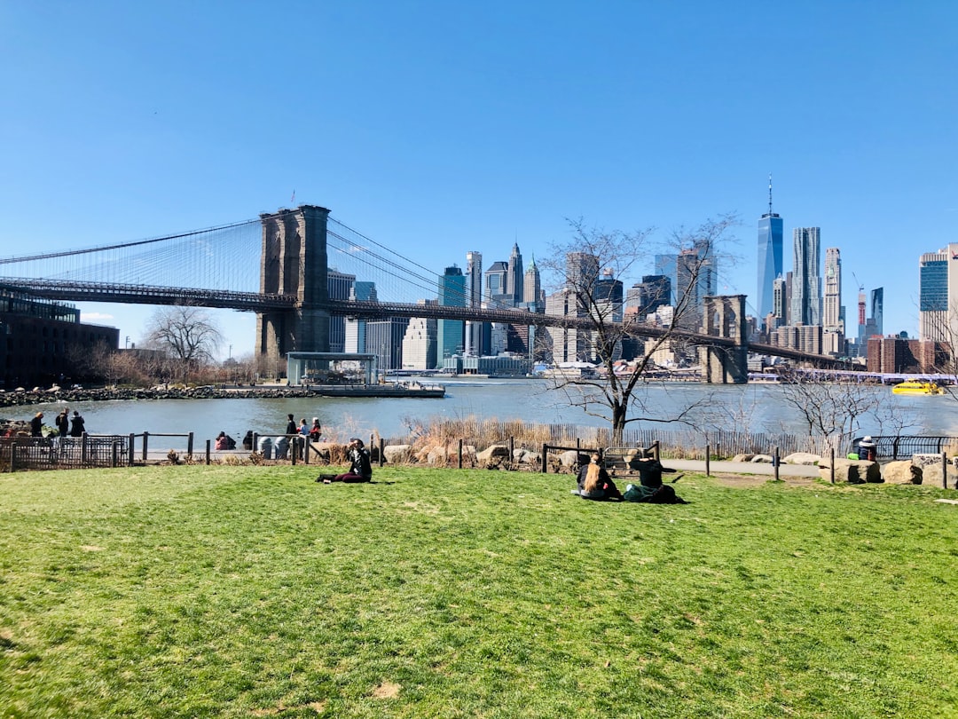 Nueva York con tu perro: la ciudad que te recibe con cuencos de agua en cada esquina
