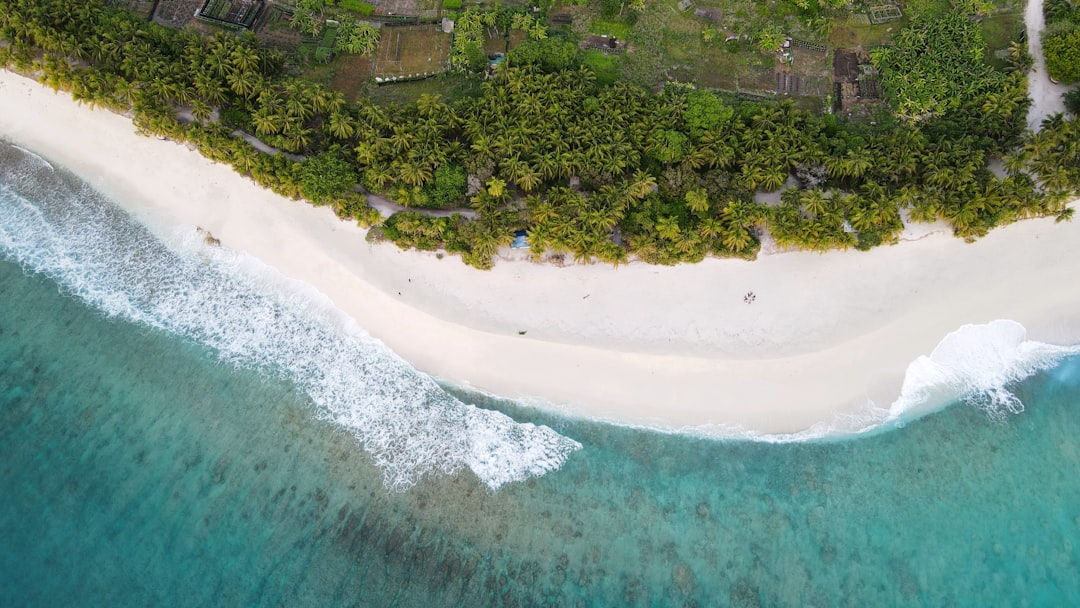 Las playas de Maldivas que no salen en Instagram pero te van a dejar sin aire