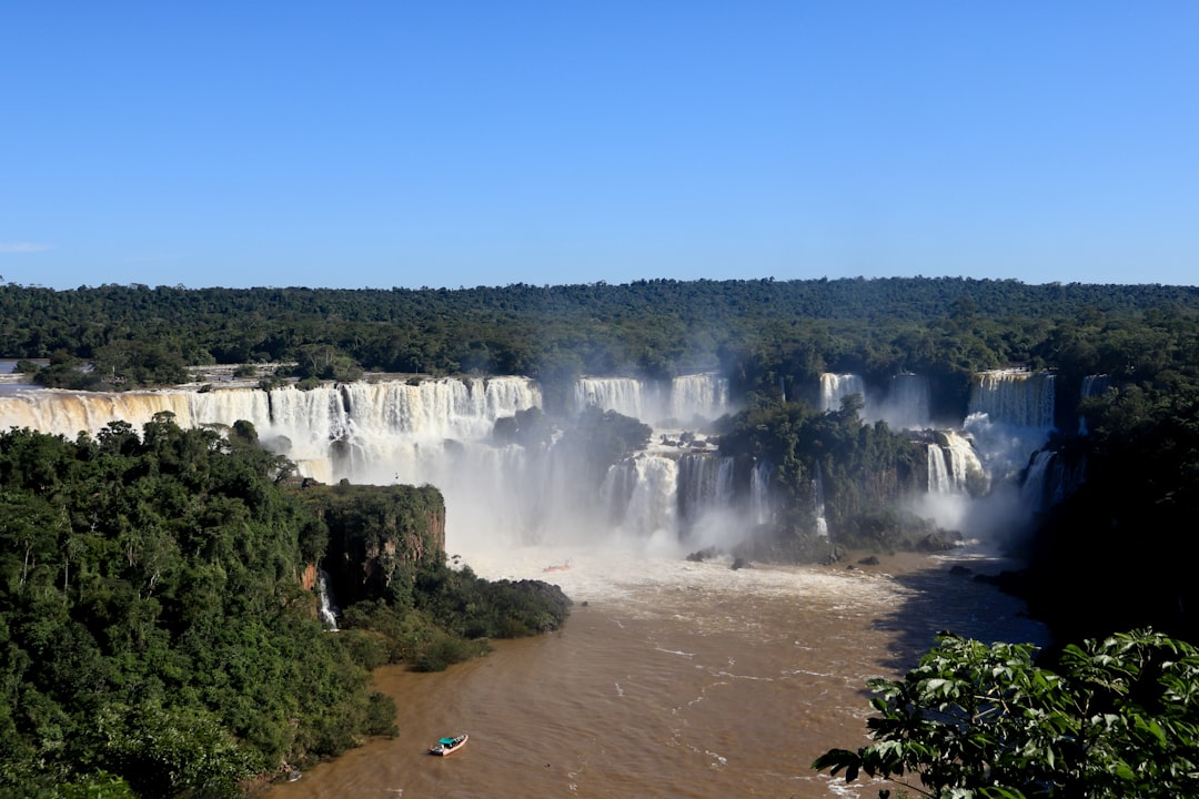 Las Cataratas del Iguazú te van a dejar sin palabras: cómo vivir la experiencia de tu vida en Misiones