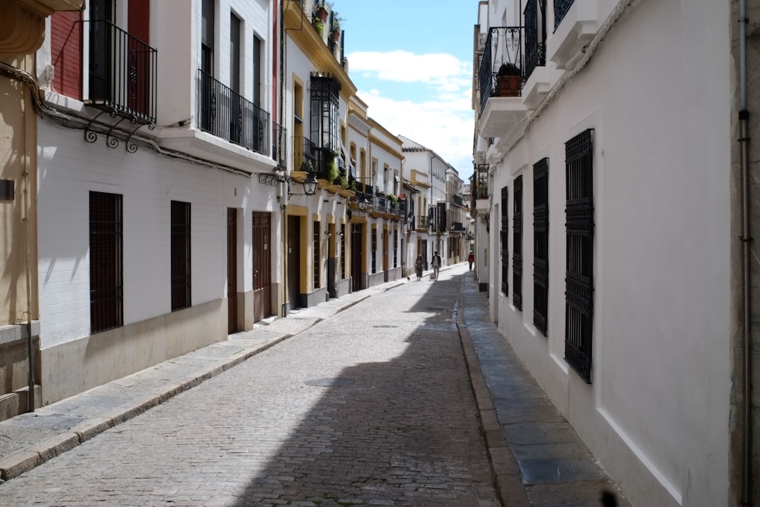 Córdoba de noche: por qué la vida universitaria del Casco Antiguo es la mejor sorpresa de tu viaje