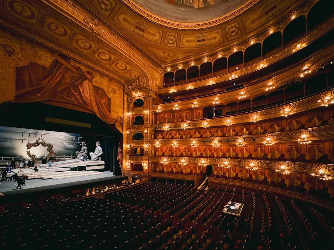 El Teatro Colón: la joya arquitectónica donde Buenos Aires respira arte y tradición