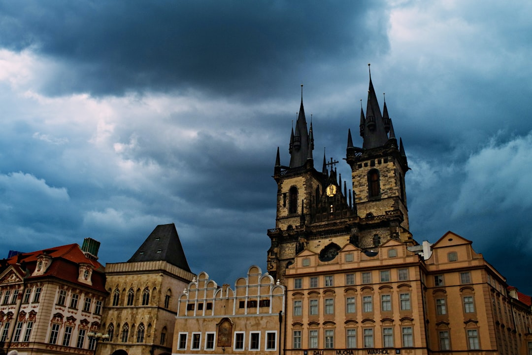 Praga de noche: la guía definitiva para viajeros argentinos que quieren fiesta de verdad