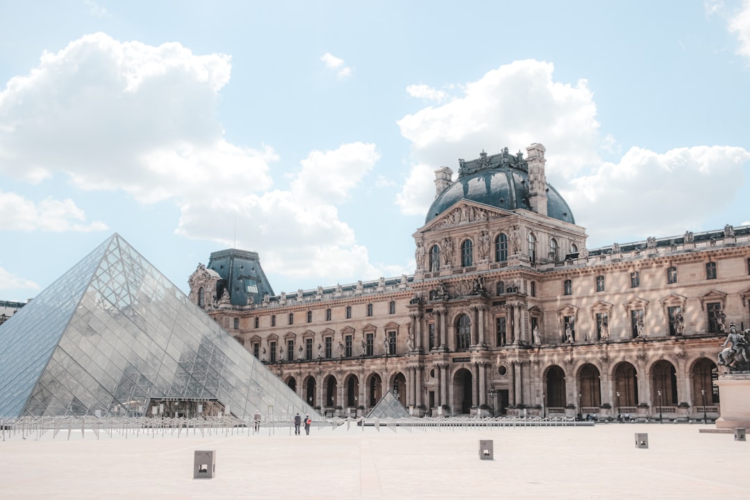 El Louvre no es solo la Mona Lisa: qué ver realmente en el museo más grande del mundo