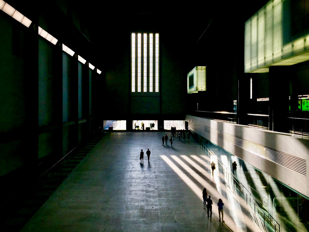 La galería que transformó Londres: por qué Tate Modern es imprescindible para cualquier amante del arte