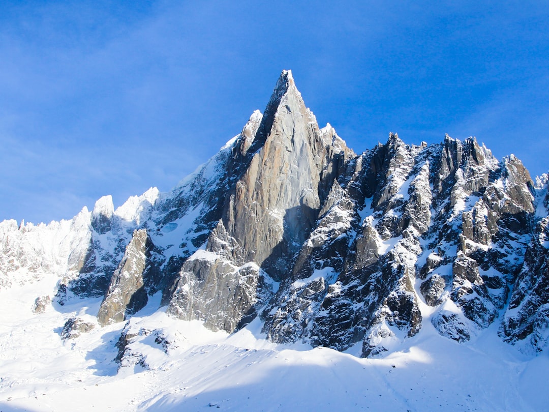 Por qué Chamonix es el destino de esquí que todo argentino debería probar en los Alpes franceses