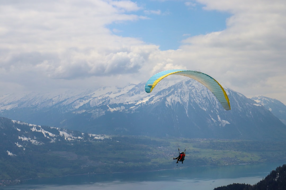 Parapente en Interlaken: el vuelo que te va a cambiar la vida