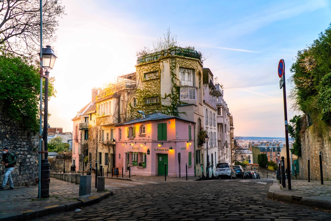 Por qué París en otoño es la decisión más romántica que podés tomar este año