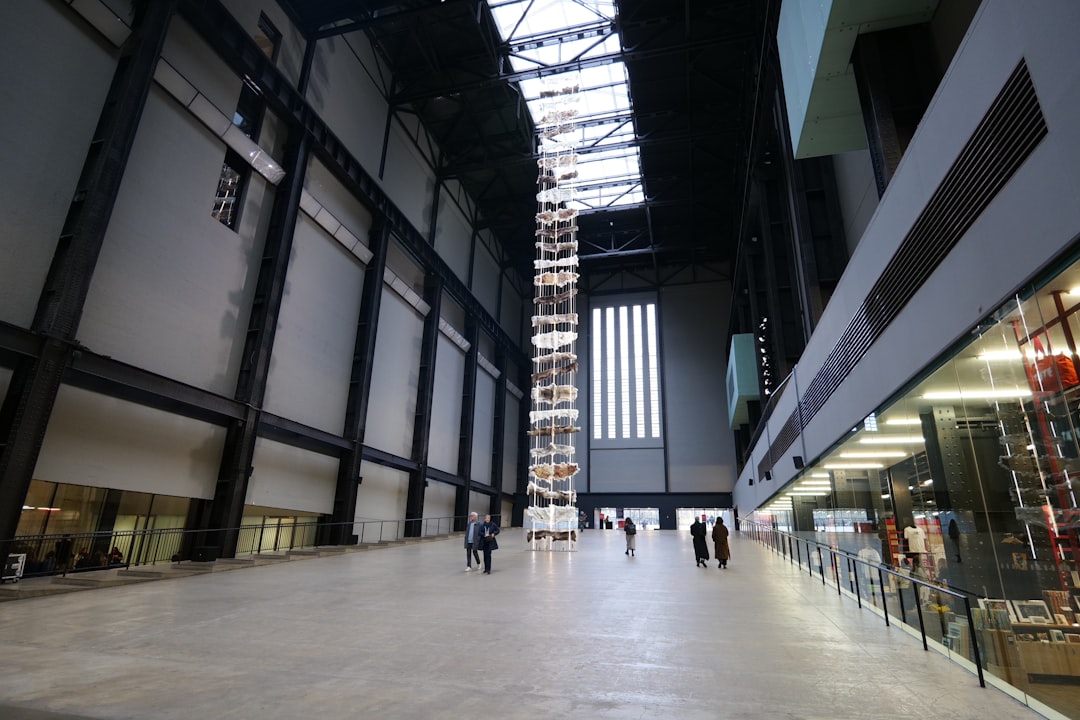 La galería que transformó Londres: por qué Tate Modern es imprescindible para cualquier amante del arte