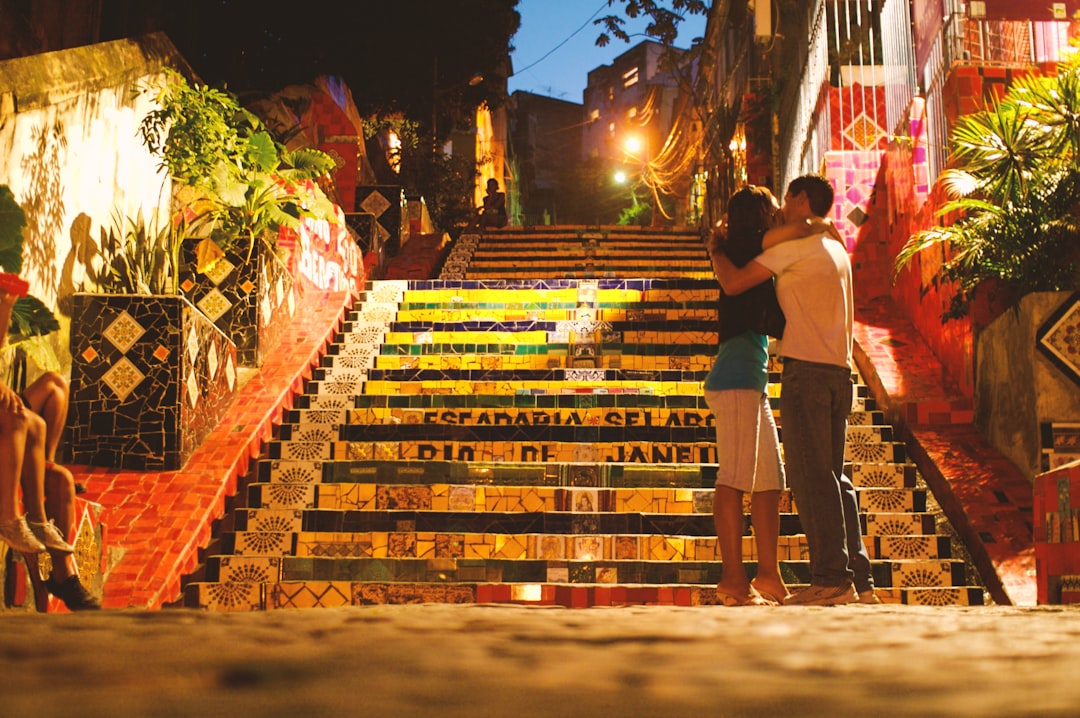 Rio de Janeiro de noche: donde la samba te atrapa y no te suelta más