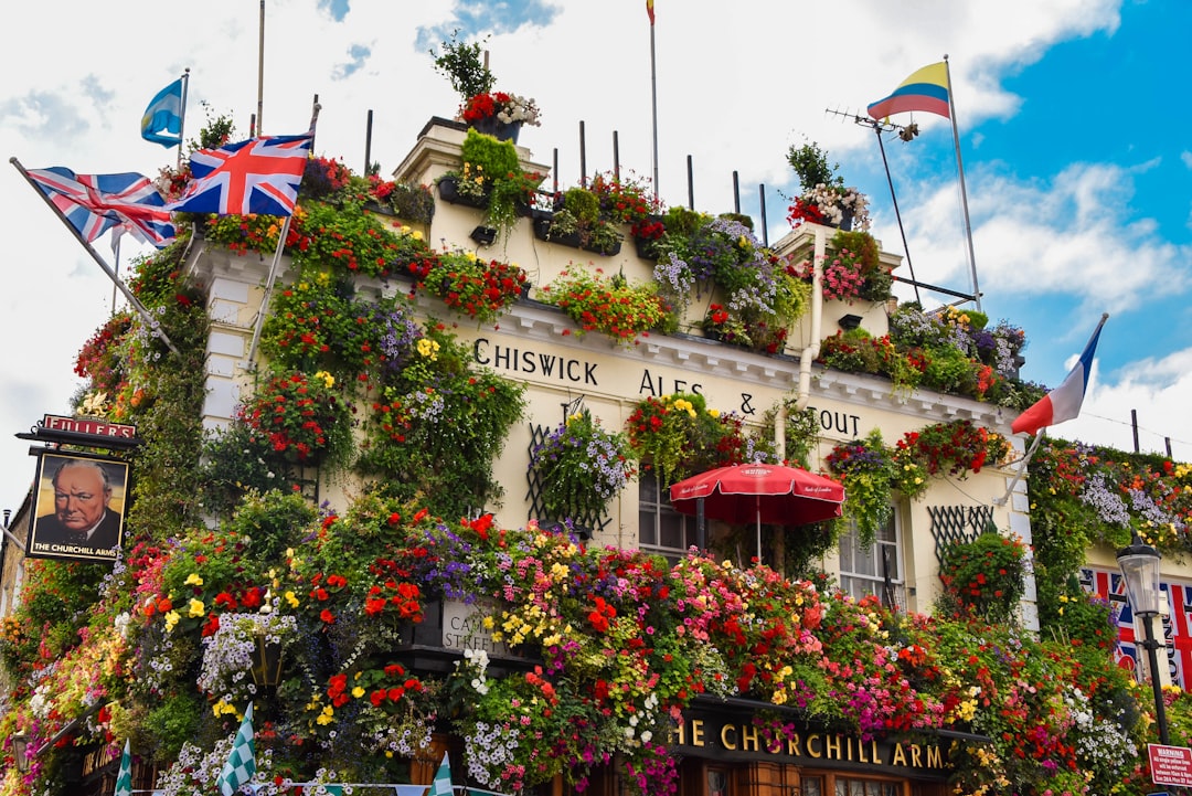 Los bares de cócteles de Londres que te van a dejar sin palabras