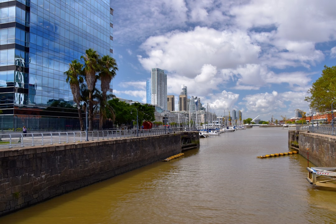 Remar en el Delta del Tigre: la aventura en kayak que Buenos Aires te estaba pidiendo