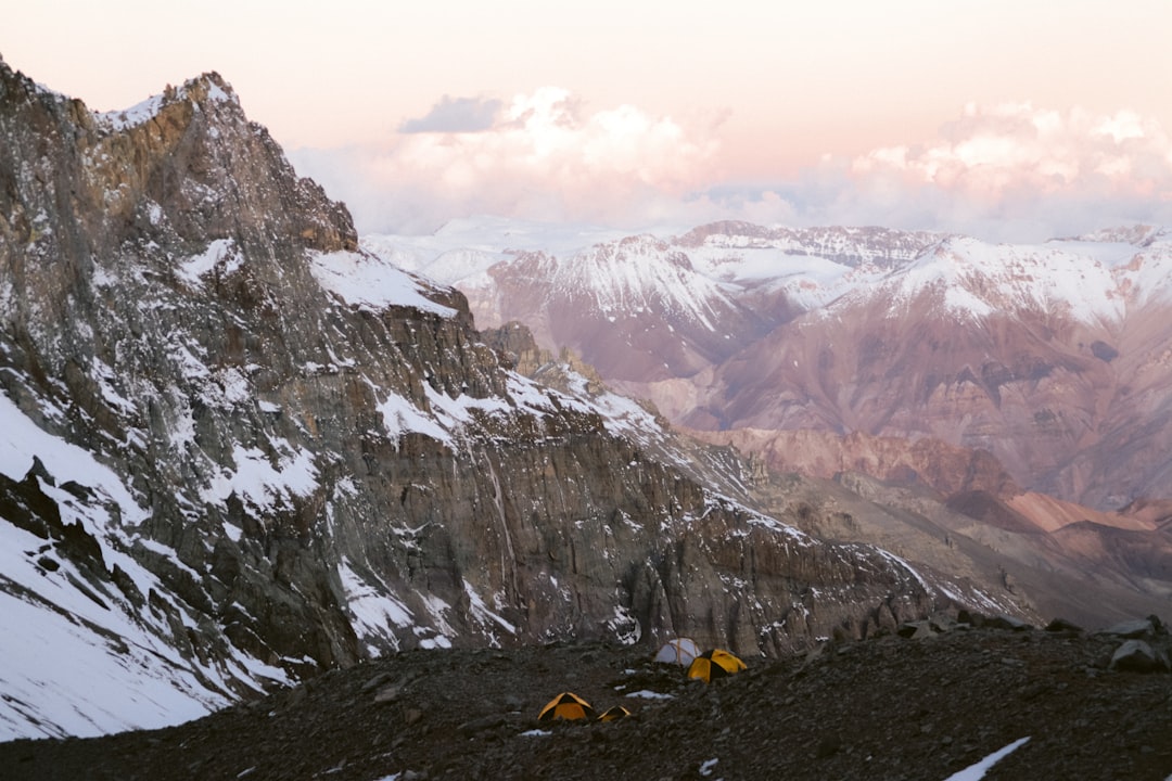 Aconcagua: la montaña que te reclama desde Mendoza