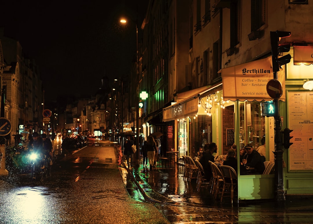 Por qué los mejores restaurantes de París no están donde creés que están