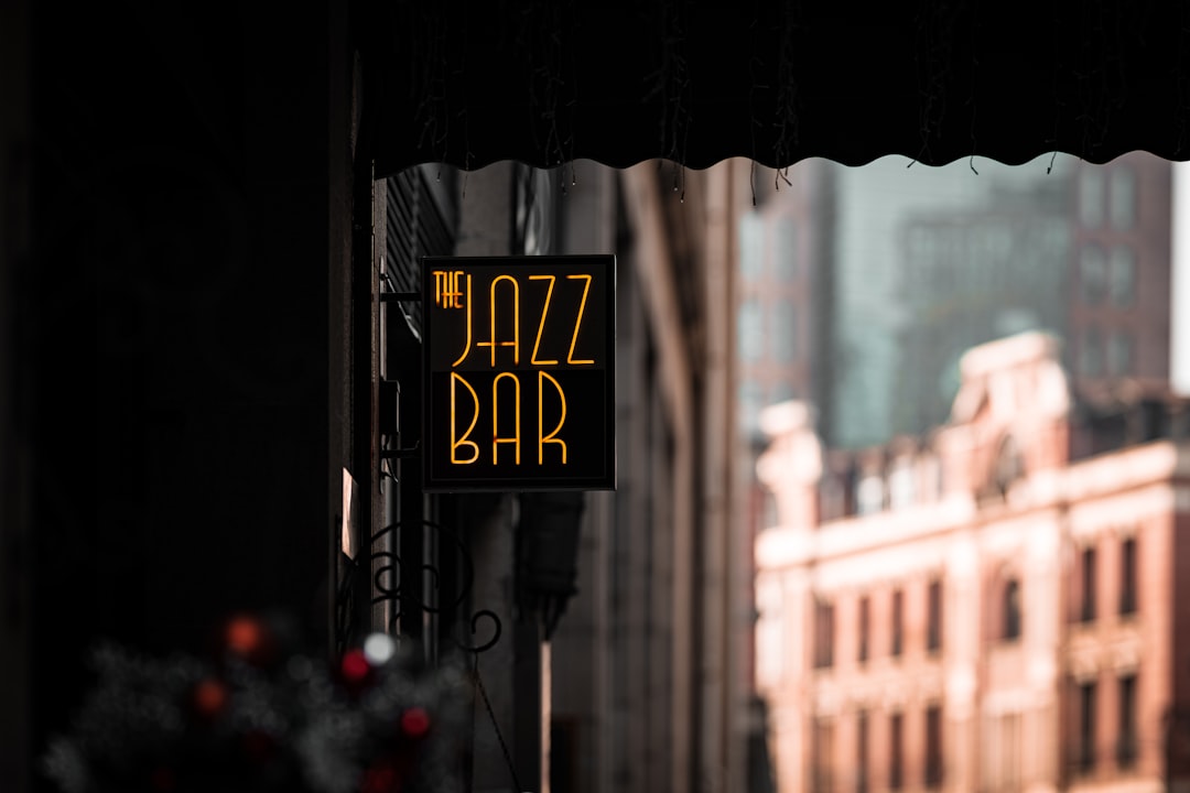 De las discotecas de Manhattan a los speakeasies secretos: así es la noche que nunca duerme en Nueva York