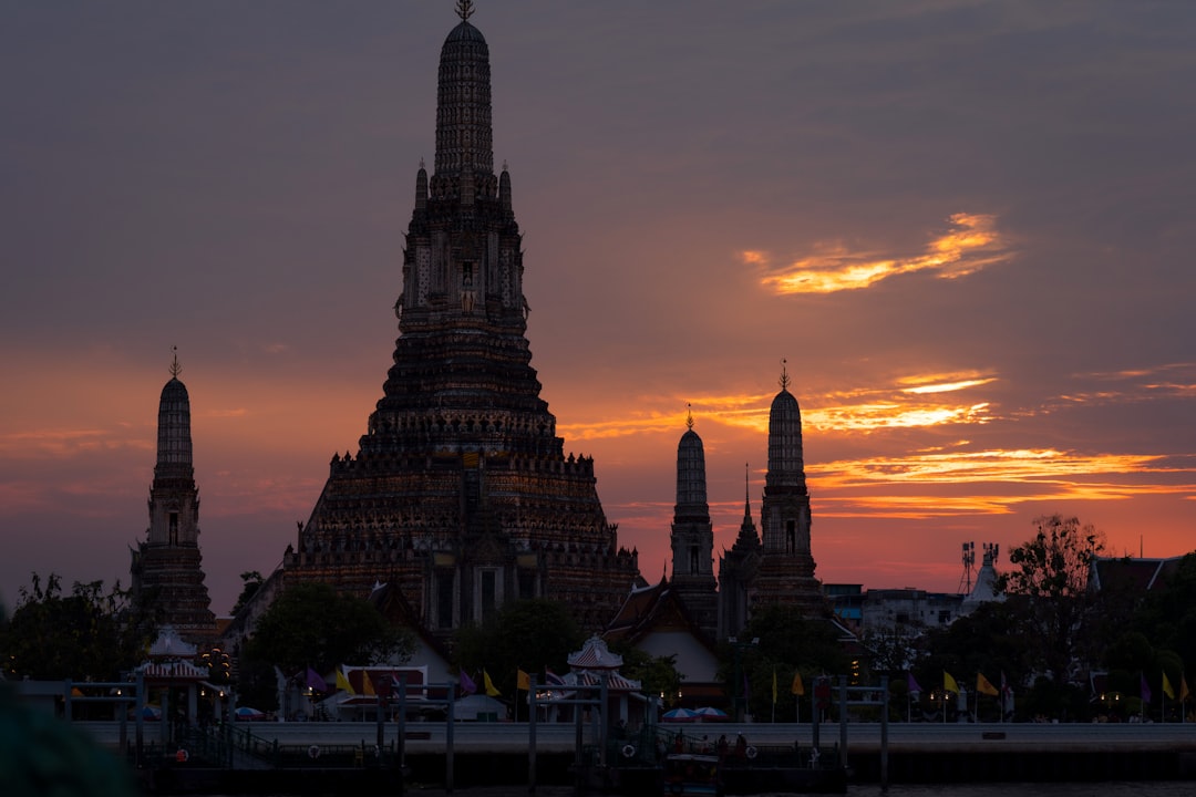 Los templos escondidos de Bangkok: donde la espiritualidad te golpea sin avisar