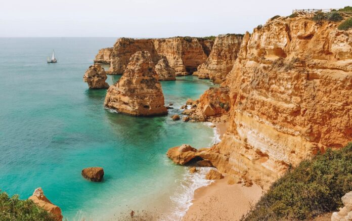 Portugal-Praia-Da-Marinha