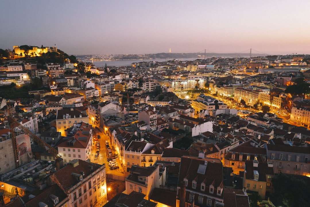 Lisboa en otoño: la ciudad europea que todos visitan y vos todavía no conocés