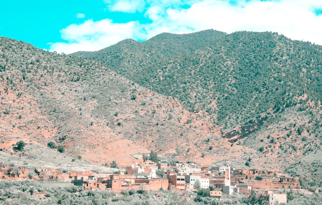 Cabalgar por los Valles Calchaquíes: la aventura que te va a conectar con Salta de verdad
