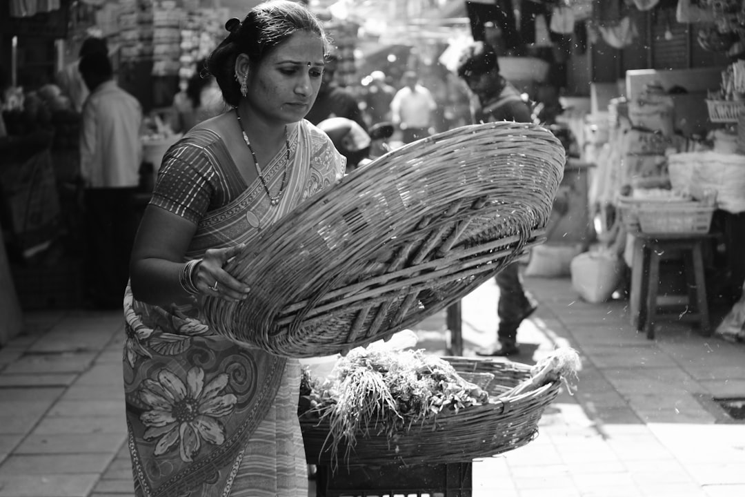 Por qué los mercados de especias de Mumbai son la mejor escuela culinaria que podés visitar