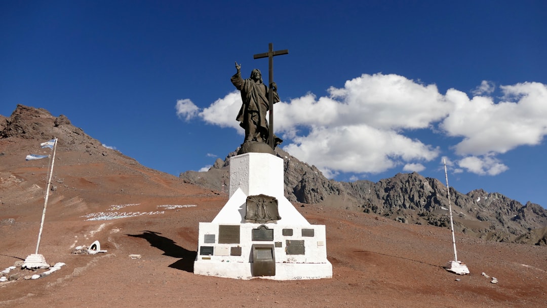Mendoza en copa: la ruta del vino que te va a convertir en sommelier sin que te des cuenta