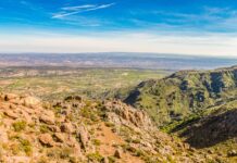 Volar sobre las sierras de Córdoba: la experiencia de parapente en La Cumbre que no podés dejar pasar