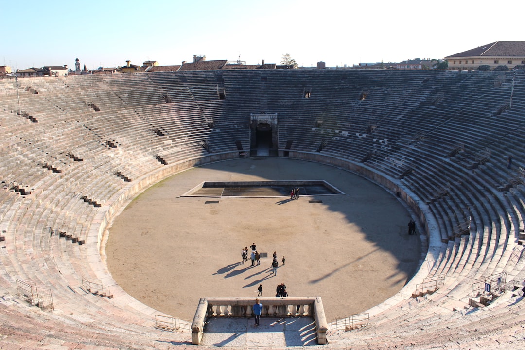 El Coliseo romano: la obra maestra que cambió la arquitectura para siempre