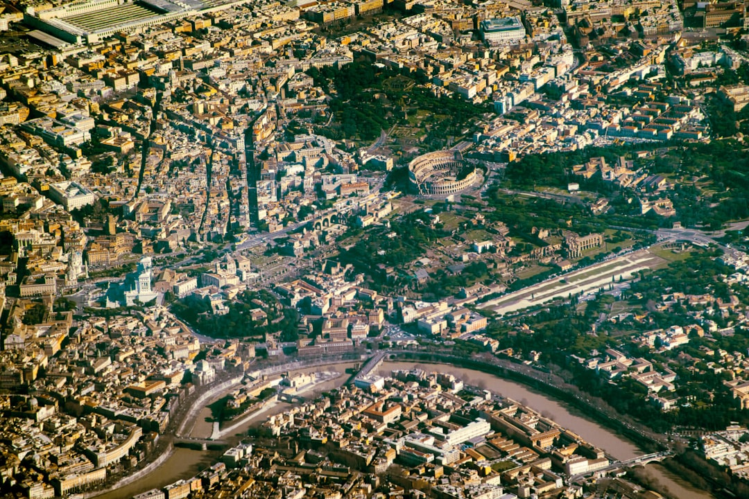 El Coliseo de Roma: la arena donde la historia romana sigue gritando después de 2000 años