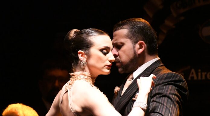 Villa Crespo de noche: dónde ir a bailar tango sin gastar una fortuna en Buenos Aires
