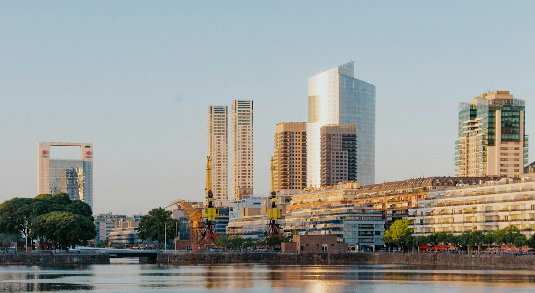 Estos bares escondidos en Puerto Madero te van a robar la noche porteña