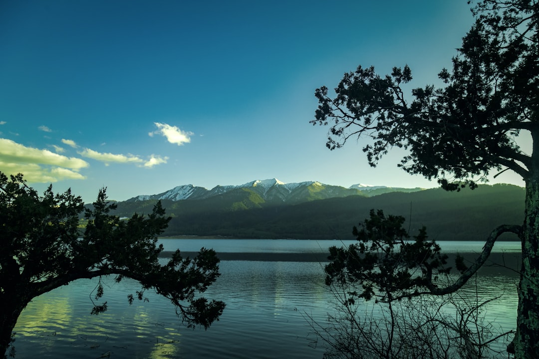 San Martín de los Andes: el pueblo patagónico que te va a enamorar desde el primer lago