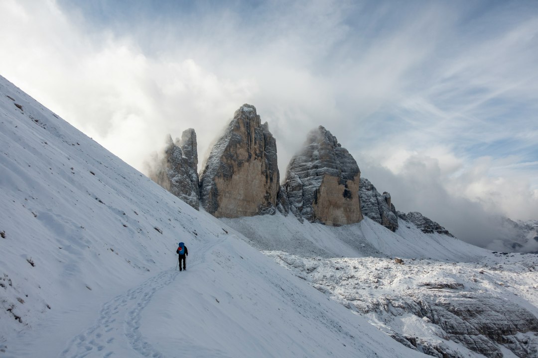 Las Tre Cime di Lavaredo: la escalada que te va a cambiar la vida en Italia