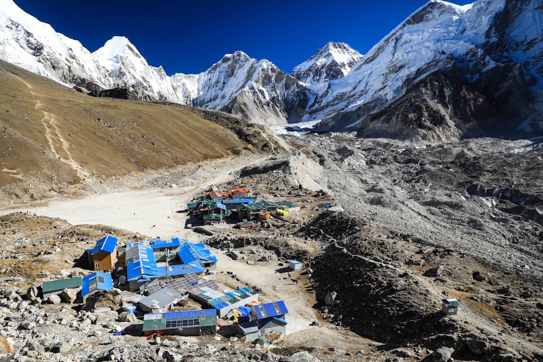 El Everest te está esperando: por qué el trekking al Campo Base es la aventura que necesitás hacer ahora