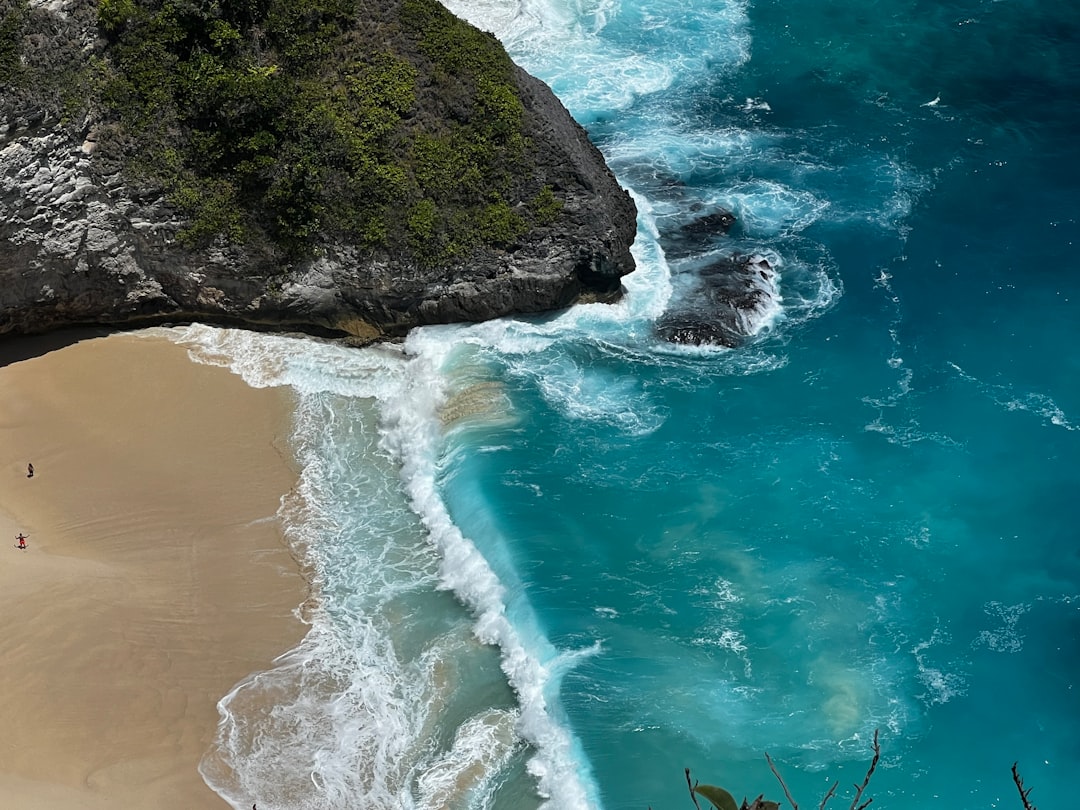 Bali es el paraíso del surf que tenés que conocer: olas perfectas y viajes baratos desde Argentina