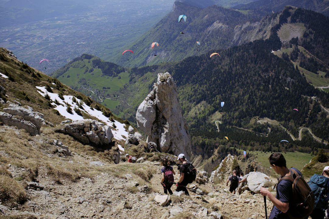 Volar sobre las sierras de Córdoba: la experiencia de parapente en La Cumbre con un campeón mundial