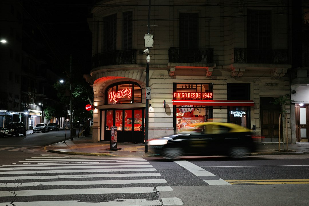 Villa Crespo de noche: dónde encontrar los mejores bares con tango en vivo de Buenos Aires