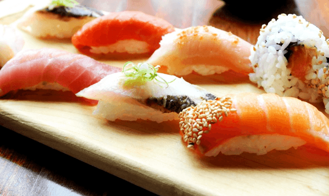 comer-sushi-en-Tokio-e1519477984972