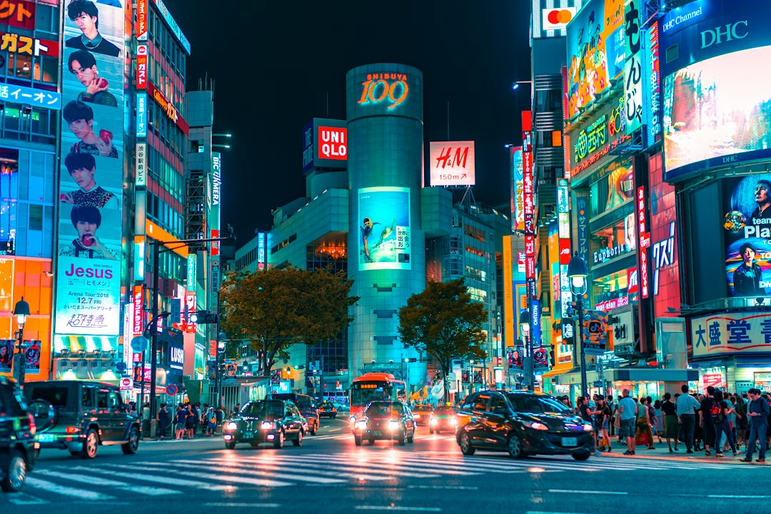 Shibuya de noche: por qué esta zona de Tokio te va a hipnotizar cuando se pone el sol