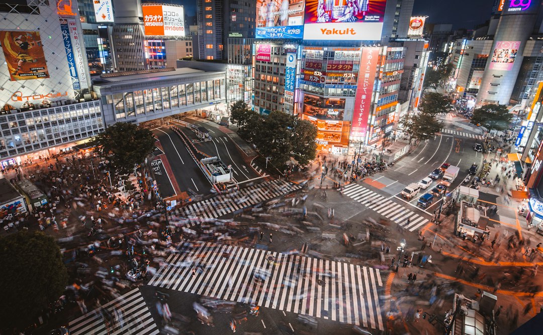 Shibuya de noche: por qué esta zona de Tokio te va a hipnotizar cuando se pone el sol