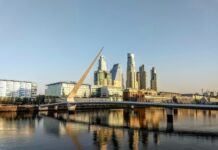 Puerto Madero de noche: los bares que te van a enganchar si querés algo diferente