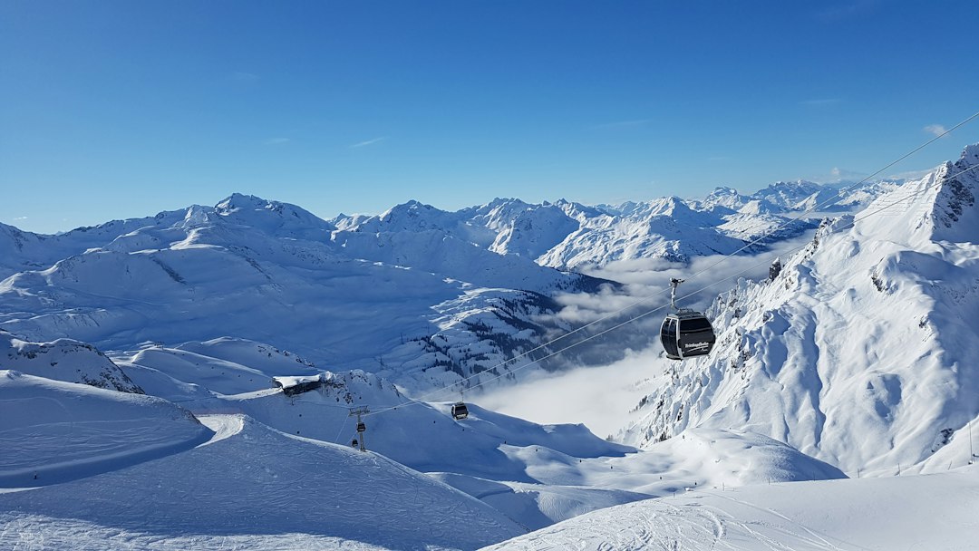 Esquí de montaña en los Alpes: la aventura que te va a cambiar la forma de ver el invierno