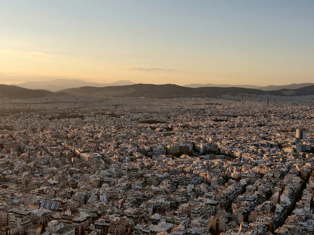 La Acrópolis de Atenas: cómo 2500 años de historia sobrevivieron a imperios, bombardeos y saqueos