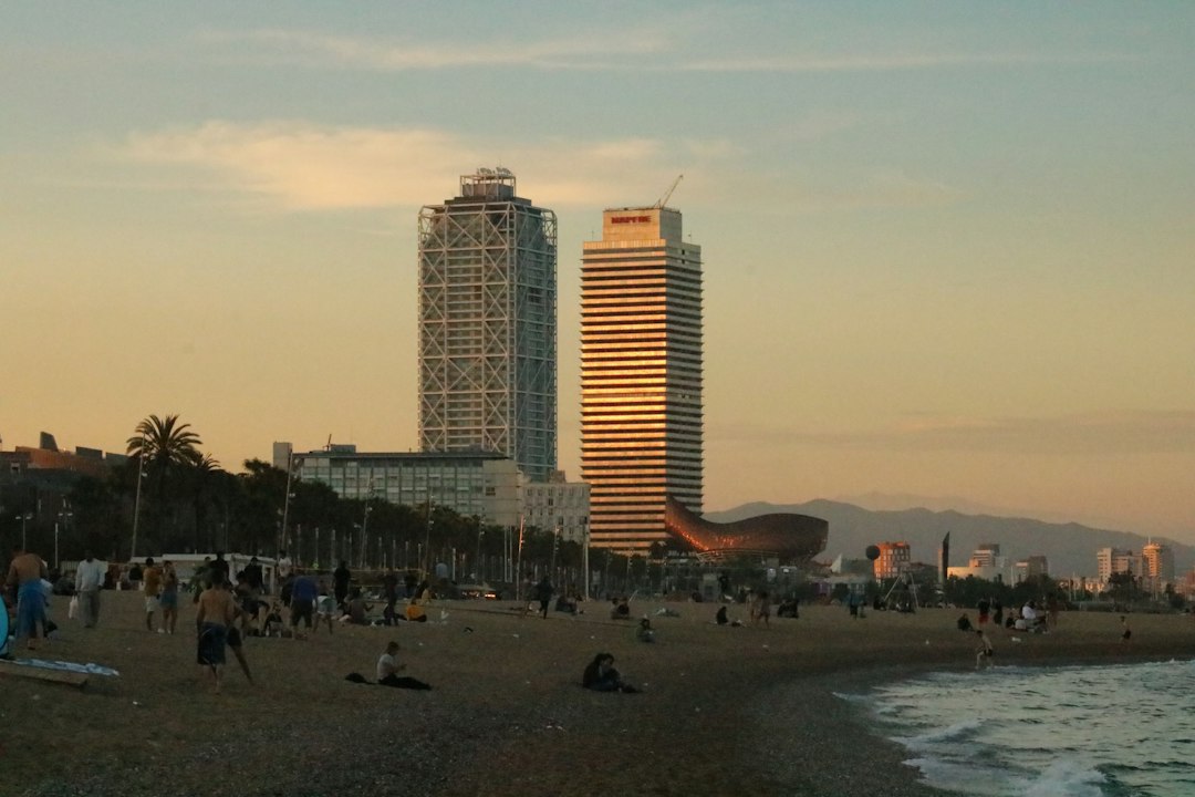 Barcelona más allá de Gaudí: los rincones secretos que los turistas se pierden