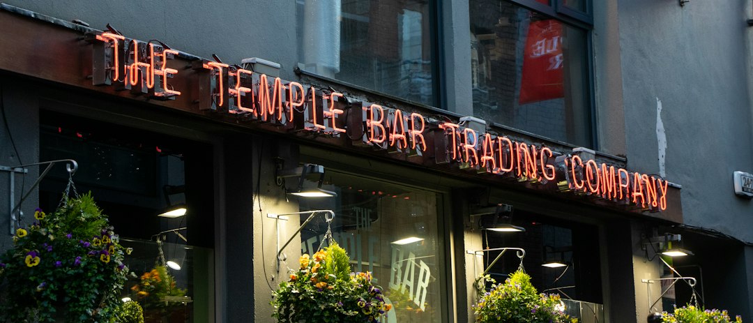 Los pubs de Dublín donde los locales van a tomar: tu guía para beber como un irlandés